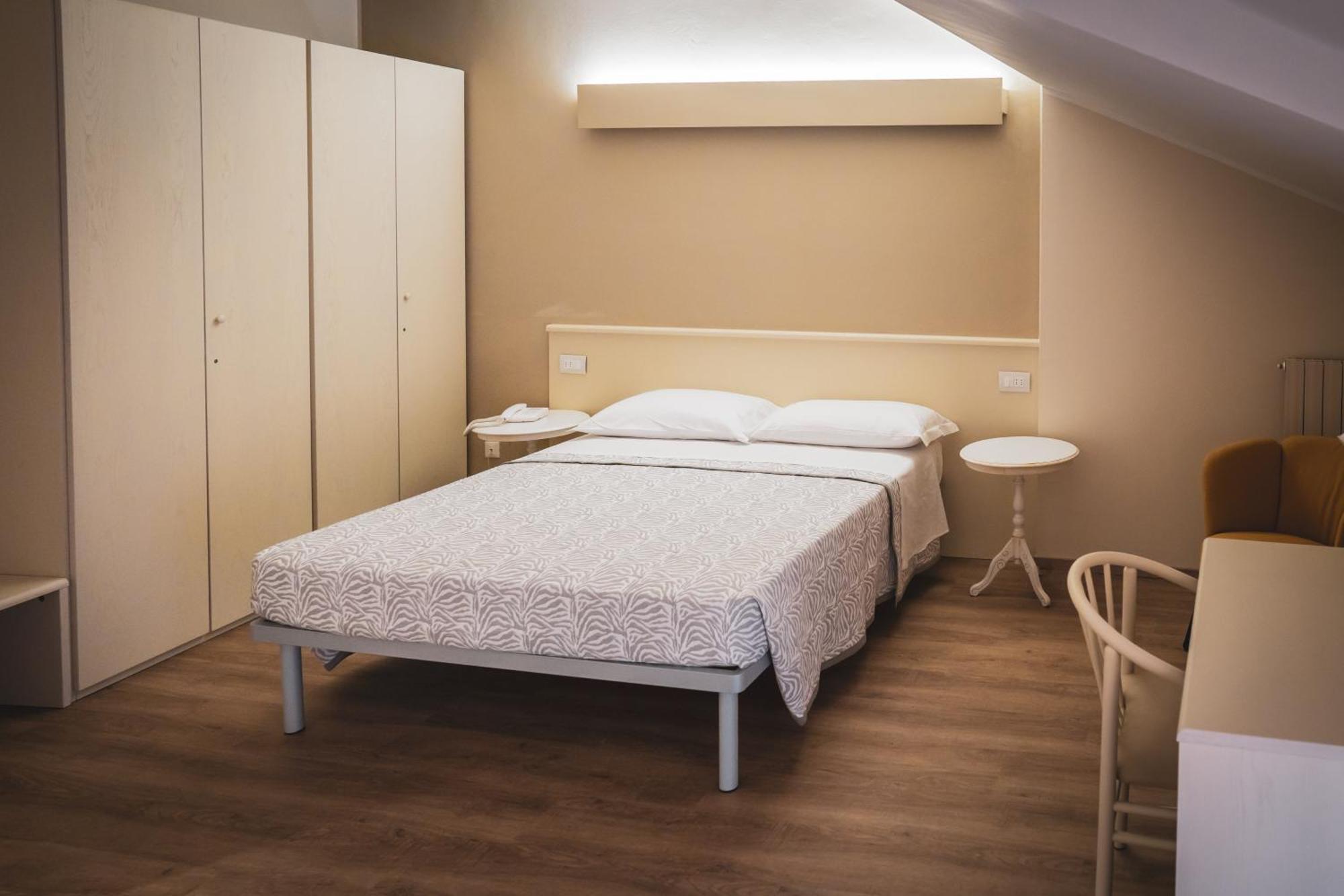 Al Vecchio Palazzo Hotel Casto